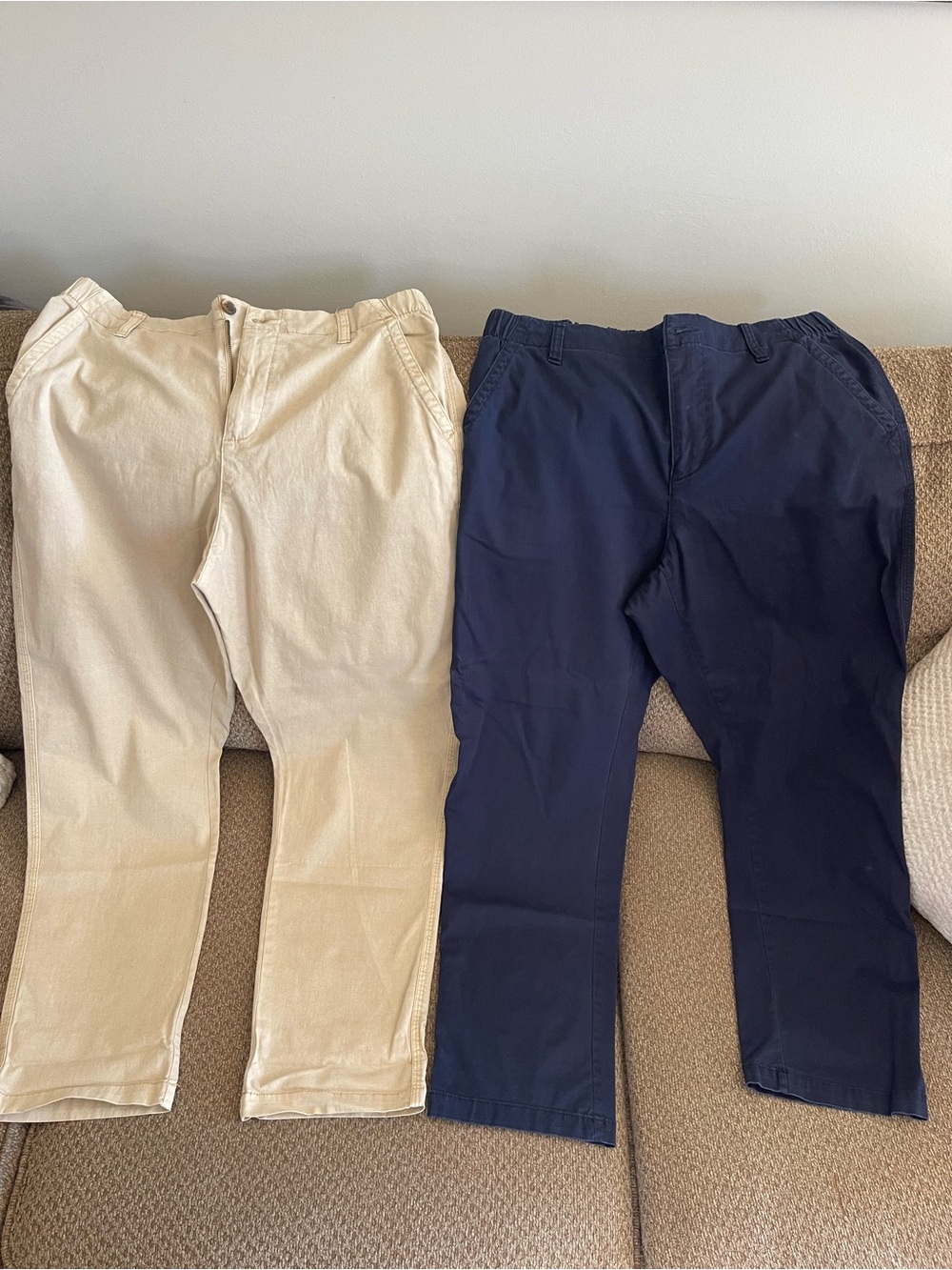 Old Navy Women's Trousers in Navy and Khaki